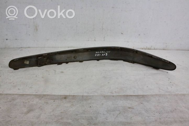 Mercedes-Benz E W211 Modanatura separatore del paraurti anteriore  A2118800612