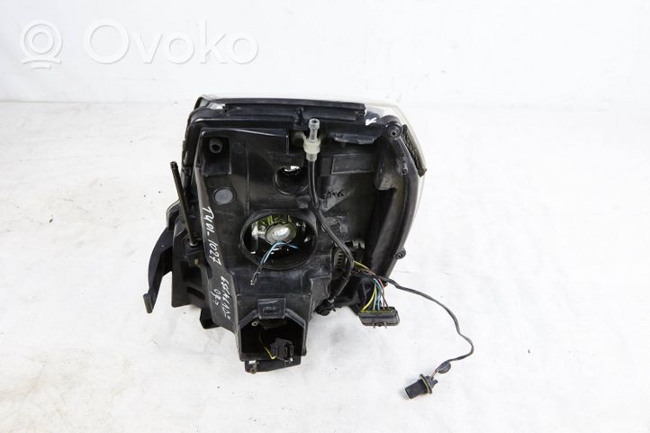 Cadillac Escalade Phare frontale 263674