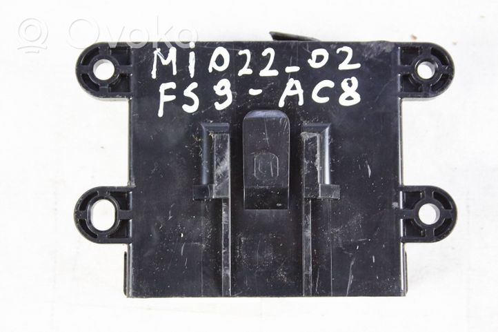 Mitsubishi Outlander Durų elektronikos valdymo blokas 8637B321