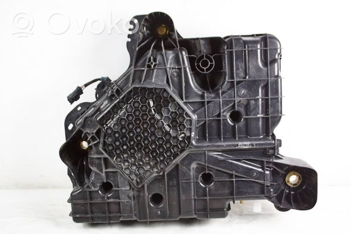 Toyota Proace Serbatoio vaschetta liquido AdBlue P1001375