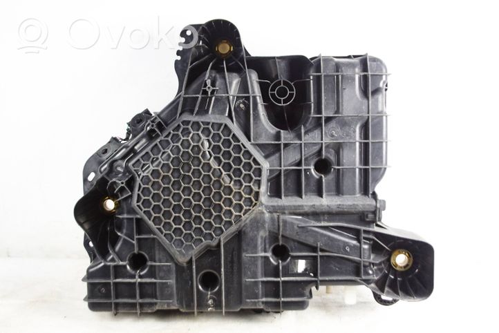 Toyota Proace Serbatoio vaschetta liquido AdBlue P1001375