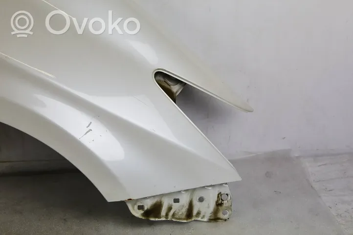 Toyota Prius (XW30) Błotnik przedni 