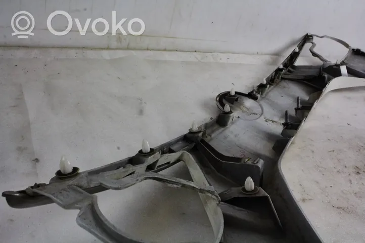 Toyota Avensis T270 Copertura del rivestimento bagagliaio/baule 7681105140