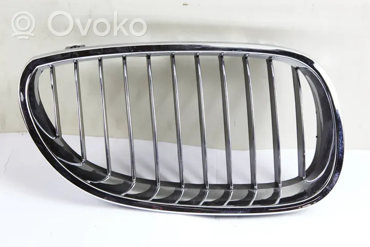 BMW 5 E60 E61 Atrapa chłodnicy / Grill 710em33011