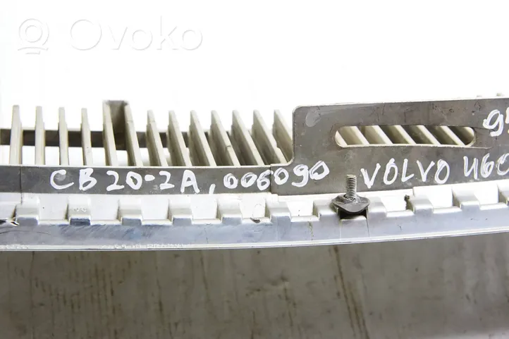 Volvo 440 Grille de calandre avant 467366