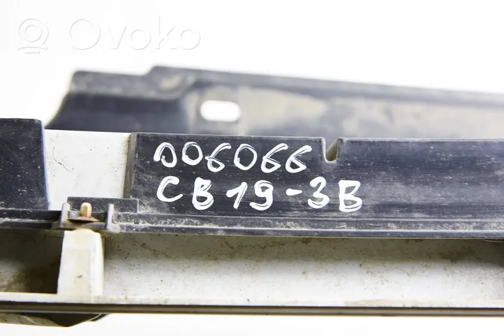 Citroen Jumper Grille calandre supérieure de pare-chocs avant 1304699070