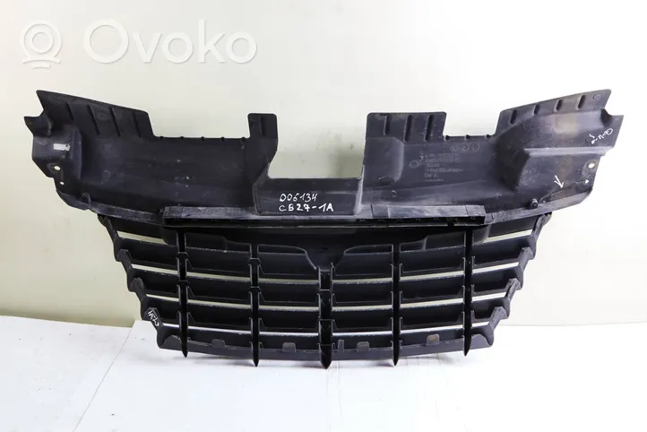 Chrysler Voyager Grotelės priekinės 04857218ACC