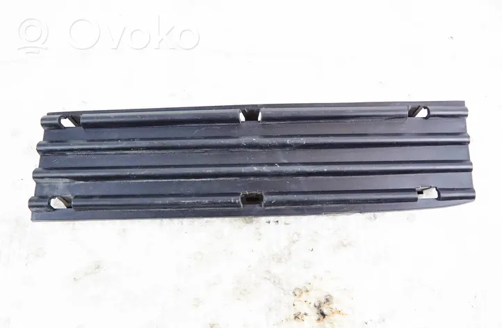 Citroen Berlingo Kratka dolna zderzaka przedniego 9685376580