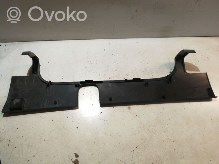 Opel Vivaro Rear/tail light trim molding 