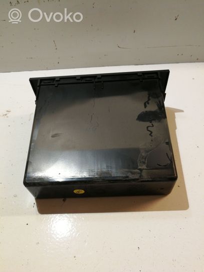 Audi A2 Glove box 8Z0863077