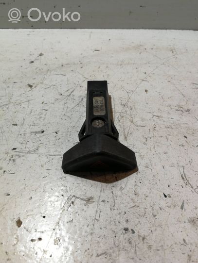 Volvo S60 Hazard light switch 9441045