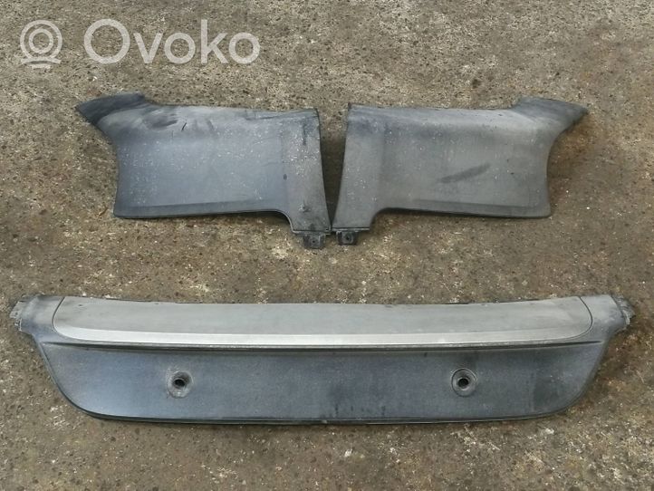 BMW X5 E70 Rivestimento della parte inferiore del paraurti posteriore 7227766