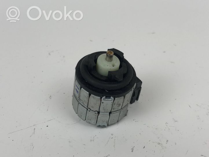 BMW 7 F01 F02 F03 F04 Element lampy przedniej 7207574