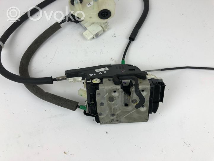 Maserati Levante Takaoven lukitusmoottori 4135603001