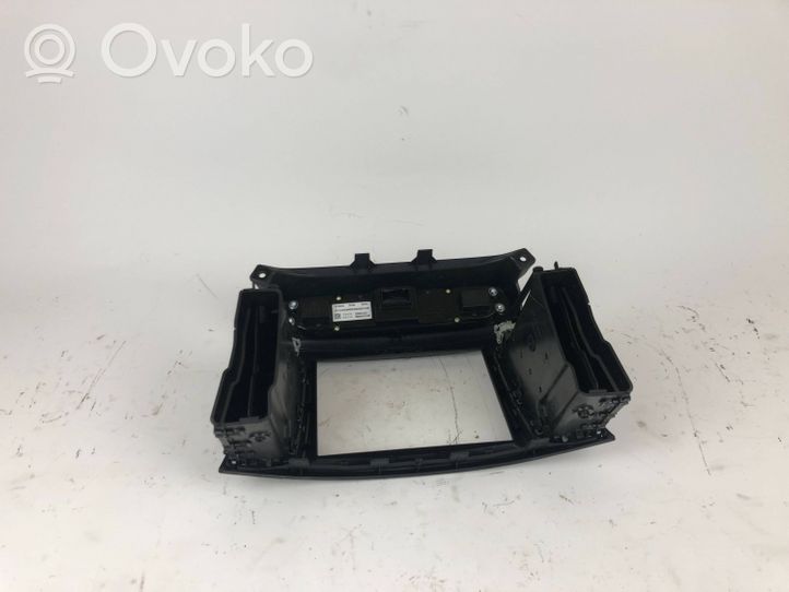 Maserati Levante Pääyksikkö multimedian ohjaus 670126323