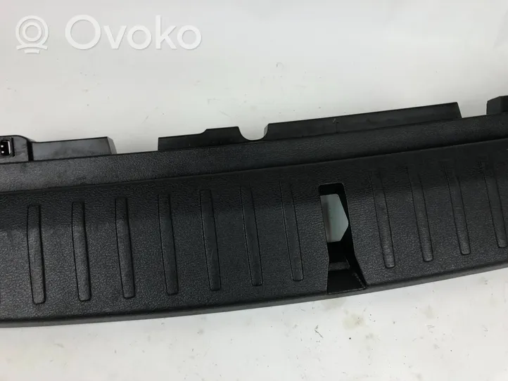 BMW X3 F25 Bagažinės slenksčio apdaila 9175119