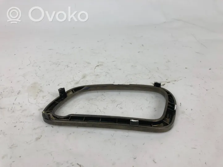 Dodge Durango Altro elemento di rivestimento della portiera anteriore 631C016