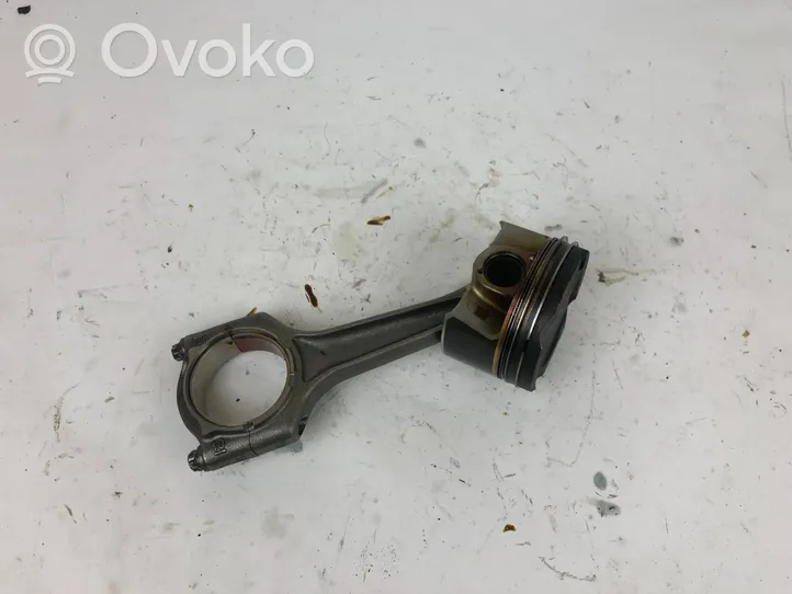 BMW 3 F30 F35 F31 Piston 8654480