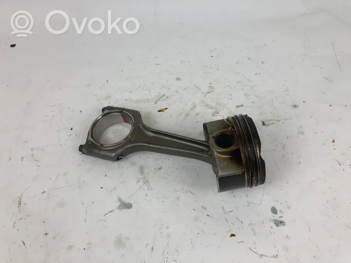 BMW 3 F30 F35 F31 Pistone 8654480