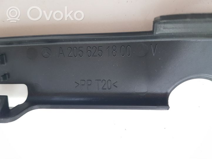 Mercedes-Benz C W205 Tappo cornice del serbatoio A2056251800