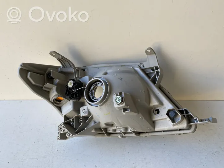 Toyota Hilux (AN10, AN20, AN30) Phare frontale 10016517