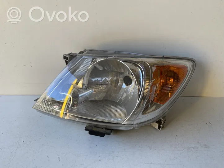 Toyota Hilux (AN10, AN20, AN30) Lampa przednia 10016517