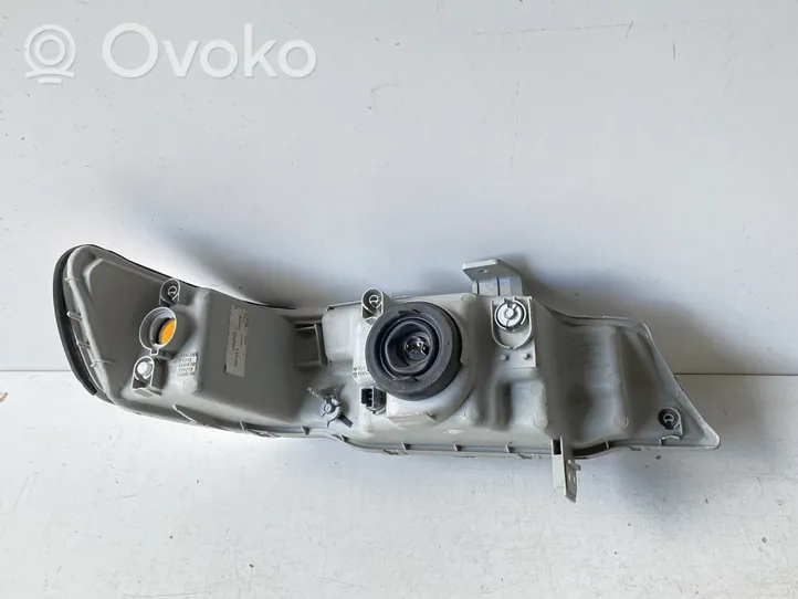 Honda Odyssey Lampa przednia 32912137