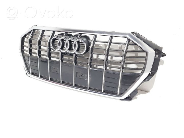 Audi Q3 F3 Griglia superiore del radiatore paraurti anteriore 83A853651B