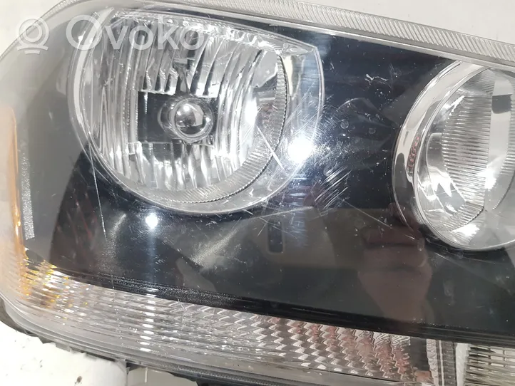 Dodge Charger Lampa przednia FD05303744ACA