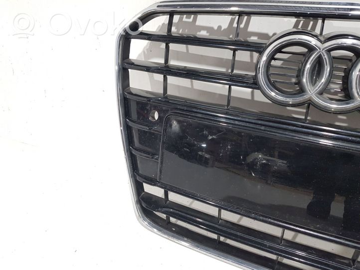 Audi A5 8T 8F Front bumper upper radiator grill 8T0853651G