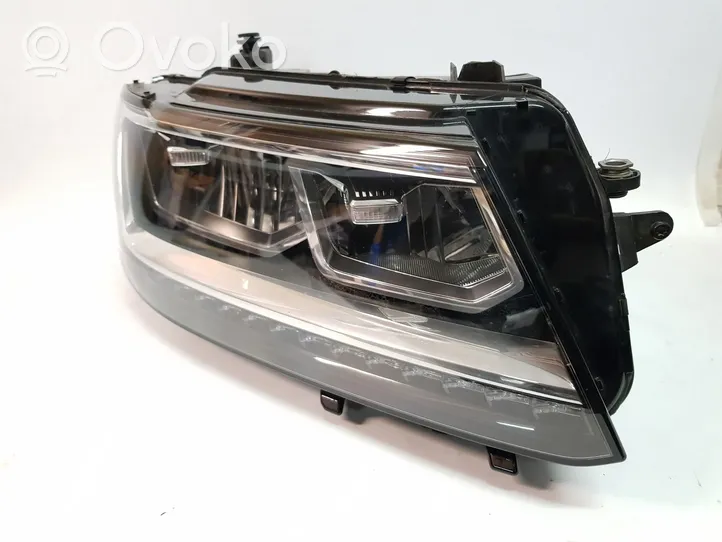 Volkswagen Tiguan Lampa przednia 5NB941036B