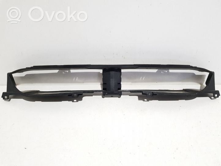 BMW X3 G01 Wlot / Kanał powietrza intercoolera 739747308