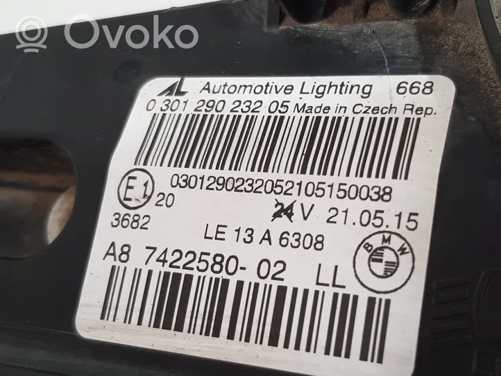 BMW 2 F46 Lampa przednia 742258002