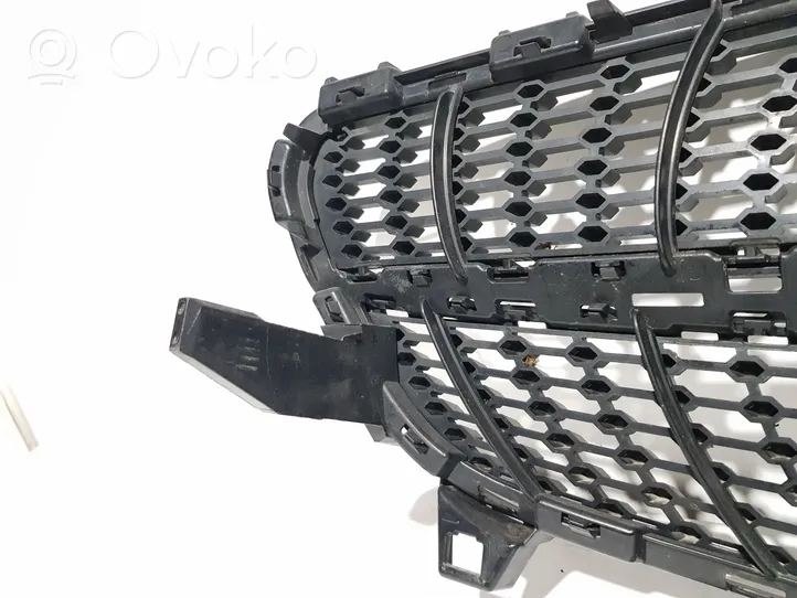 Mercedes-Benz A W176 Grille calandre supérieure de pare-chocs avant A1768881760