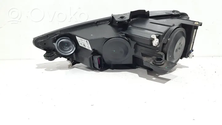 Audi A3 S3 8V Передняя фара 8V0941004