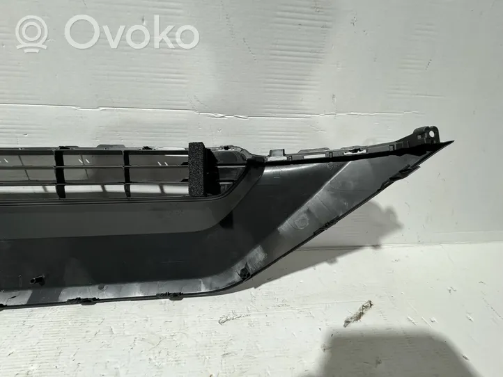 Toyota RAV 4 (XA50) Etupuskurin alempi jäähdytinsäleikkö 531130R091