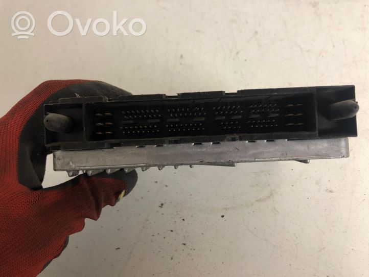 Volvo V70 Calculateur moteur ECU MB0797008890