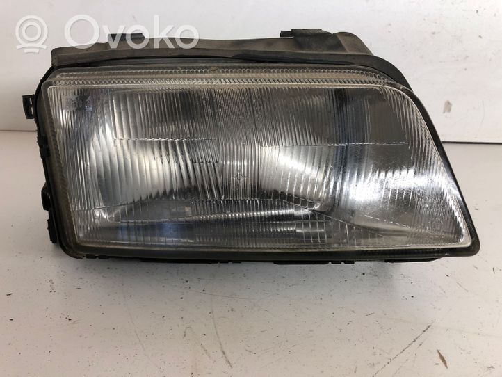 Audi A4 S4 B5 8D Lampa przednia 