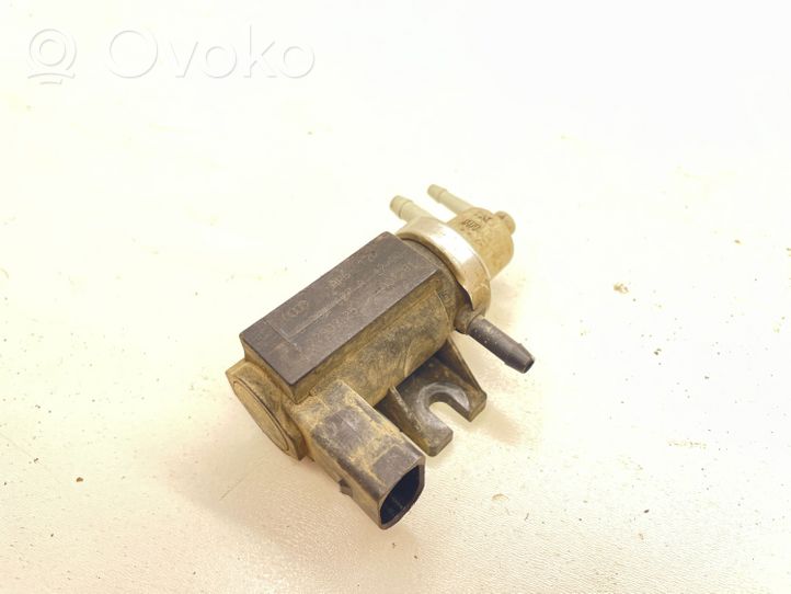 Volkswagen Golf IV Vacuum valve 