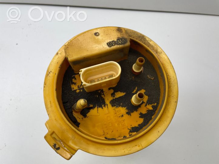 Volkswagen Golf V Pompe à carburant 