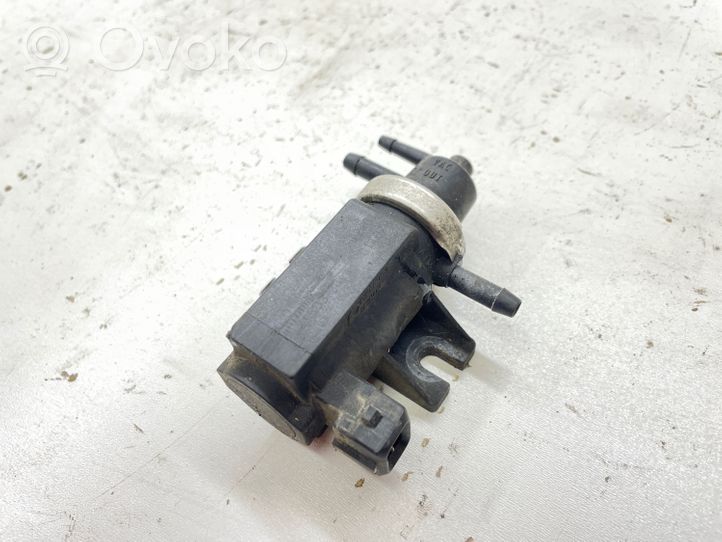 Volkswagen Polo III 6N 6N2 6NF Vacuum valve 