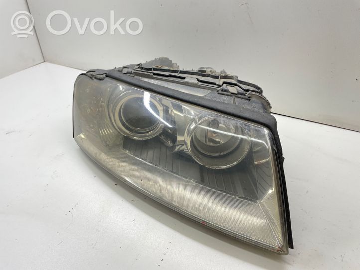 Audi A8 S8 D3 4E Lampa przednia 15815400