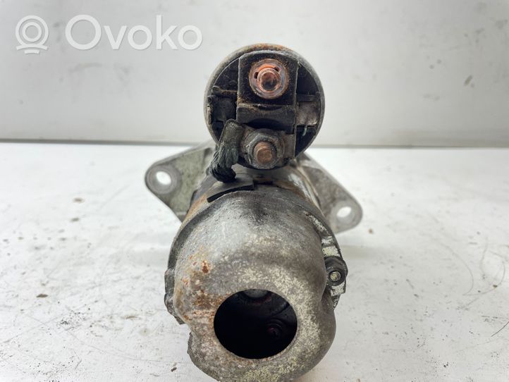 Subaru Legacy Motor de arranque M000T30471