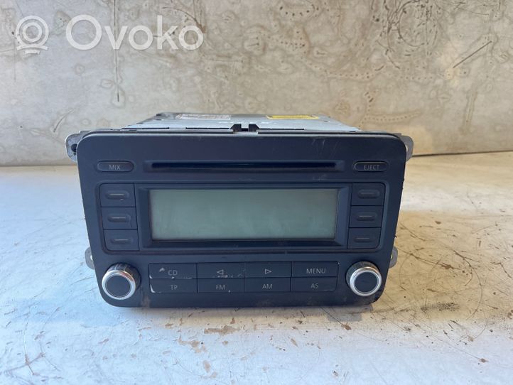 Volkswagen Golf V Panel / Radioodtwarzacz CD/DVD/GPS 10R023262