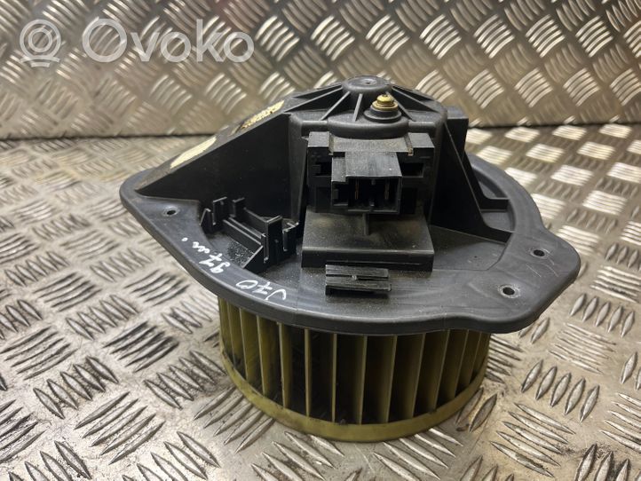 Volvo S70  V70  V70 XC Heater fan/blower 6820812