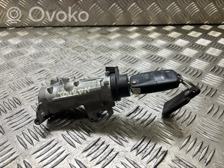 Volkswagen Touran I Ignition lock 1K0905865