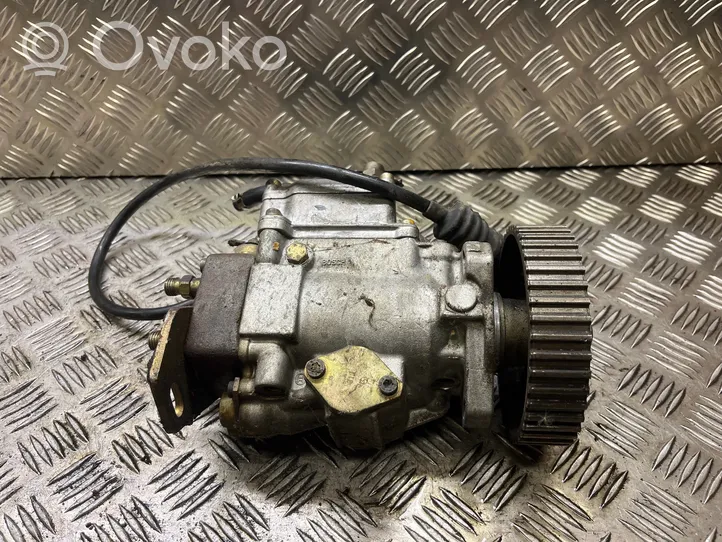 Audi 80 90 S2 B4 Fuel injection high pressure pump 2464463260