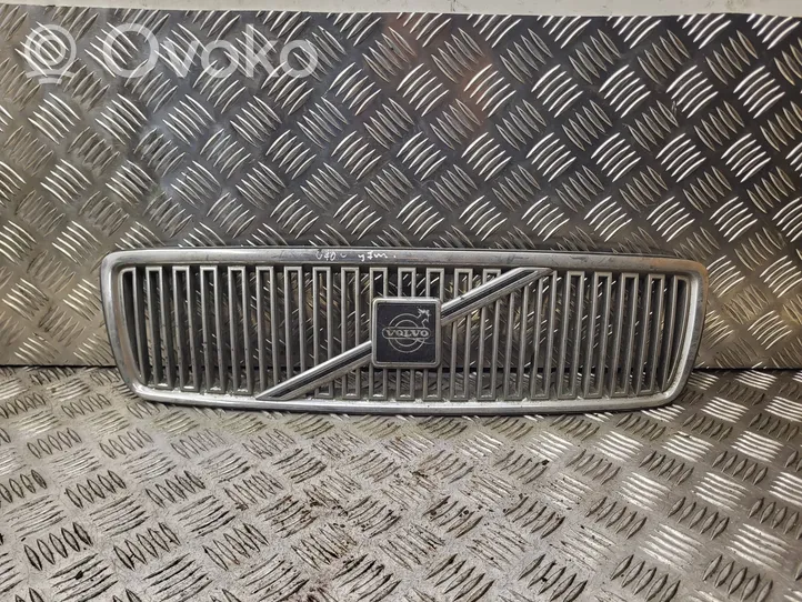 Volvo V70 Grille calandre supérieure de pare-chocs avant 9127580