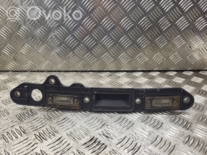 Volkswagen Touran I Lampa oświetlenia tylnej tablicy rejestracyjnej 3B5943021