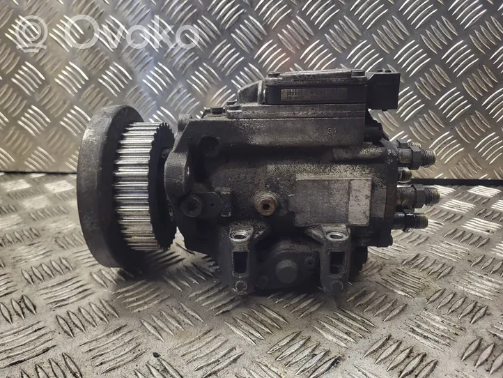 Audi A4 S4 B6 8E 8H Polttoaineen ruiskutuksen suurpainepumppu 059130106J